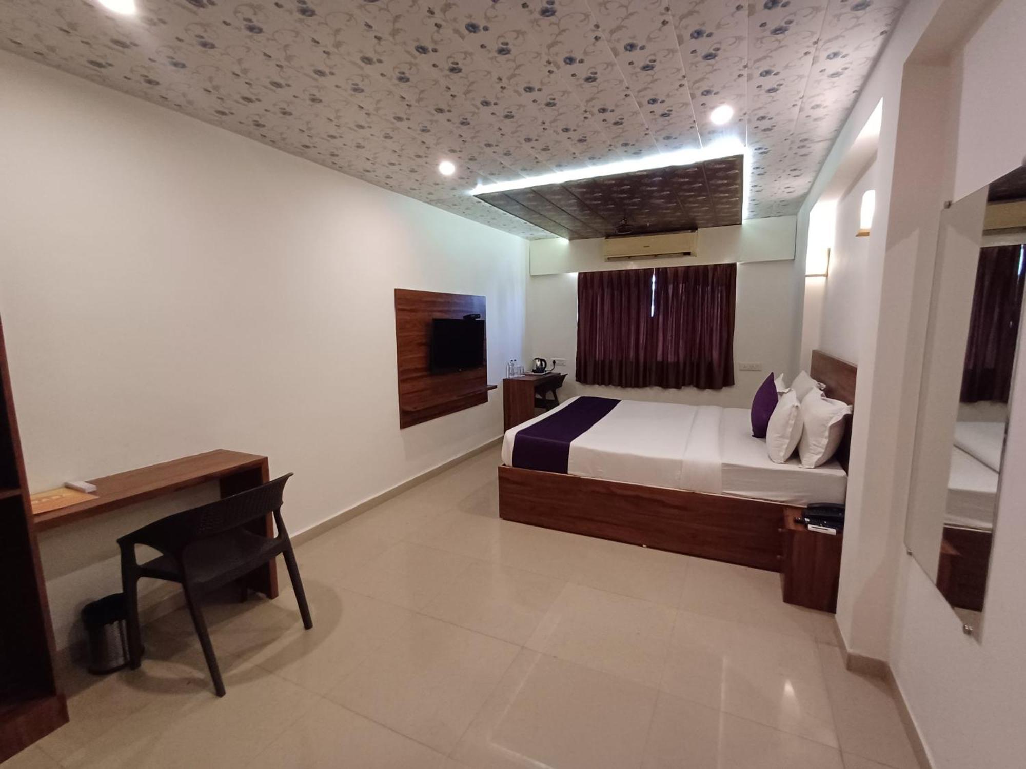 Vits Daman Devka Beach Экстерьер фото