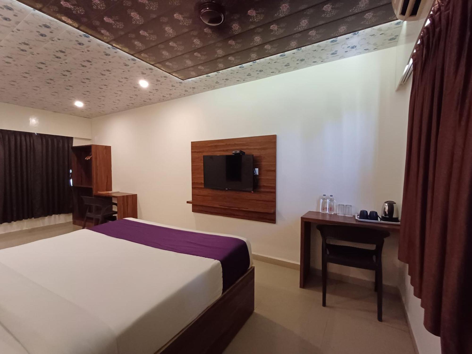 Vits Daman Devka Beach Экстерьер фото